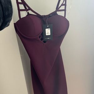 Fashions, sexy burgundy dress